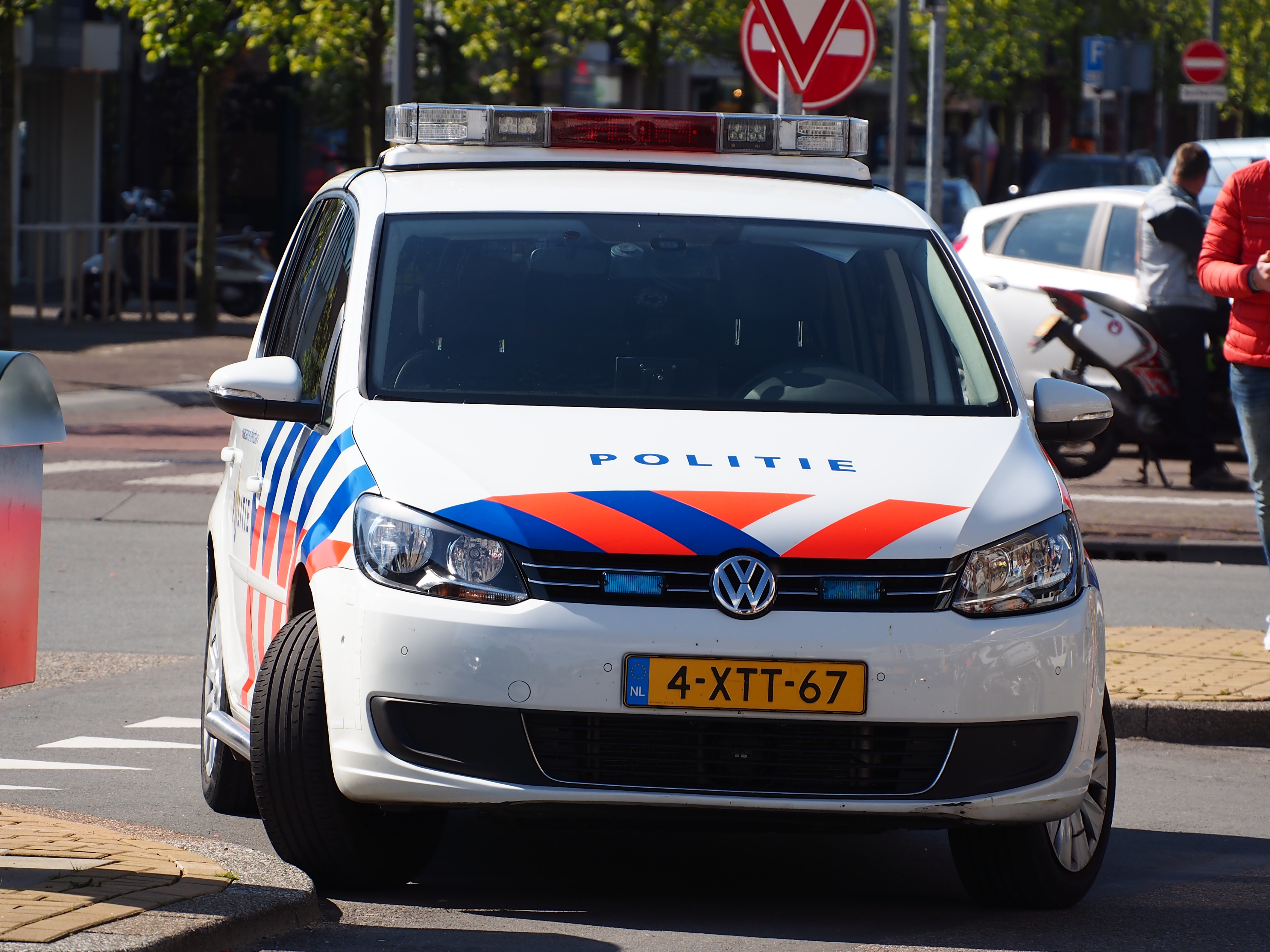 Politie vindt illegaal vuurwerk in auto na snelheidsovertreding bestuurder . #utrecht